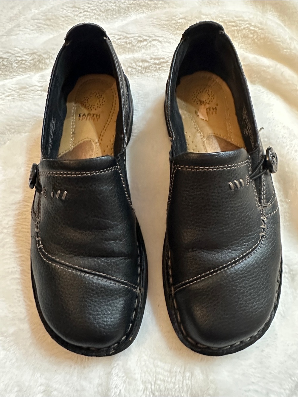 EARTH SPIRIT Women’s Black Leather Slip-On Loafers Sz 8.5 Comfy Quality Durable
